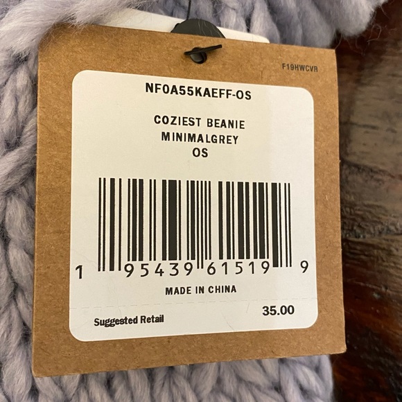 The North Face City Coziest Beanie new for 2021 - Picture 8 of 11